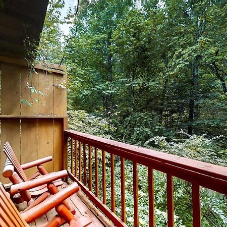 Bear Hugs Pigeon Forge Exterior foto